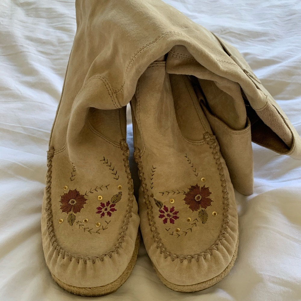 Boho Report Embroidered Boots